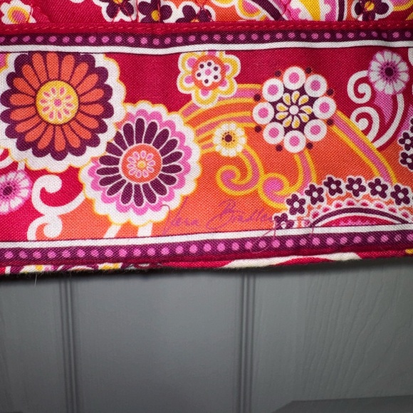 Vera Bradley Bowler Handbag Tote Bag Raspberry Fizz Purse Retired - Picture 2 of 7